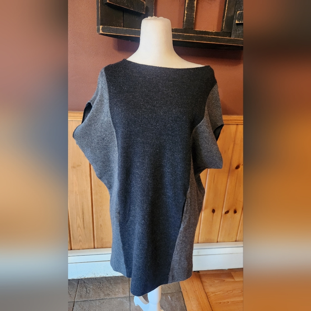 Bergdorf Goodman Vince Angola Wool Charcoal Gray Dolman Short Sleeve Sweater Med